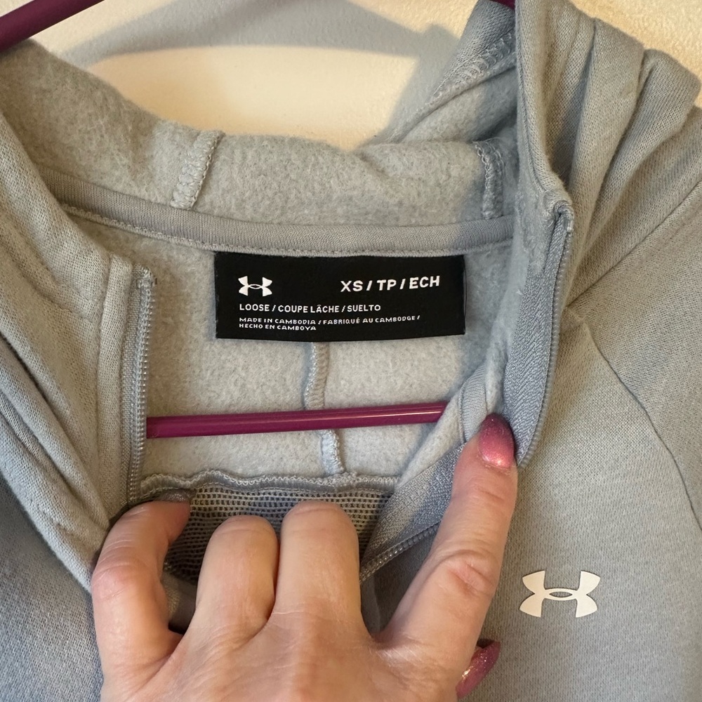Under Armour,‎ gray hoodie women’s - Picture 2 of 3